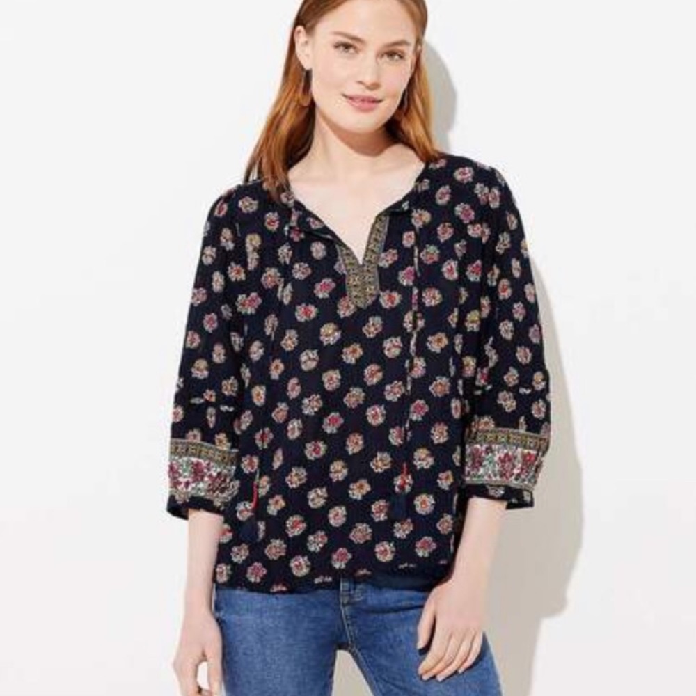 LOFT, NWT, PETITE BLOOM SPLIT NECK BLOUSE